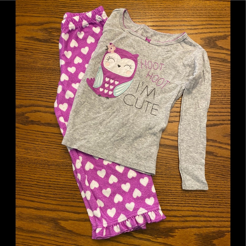 Carters PJs - Picture 1 of 2
